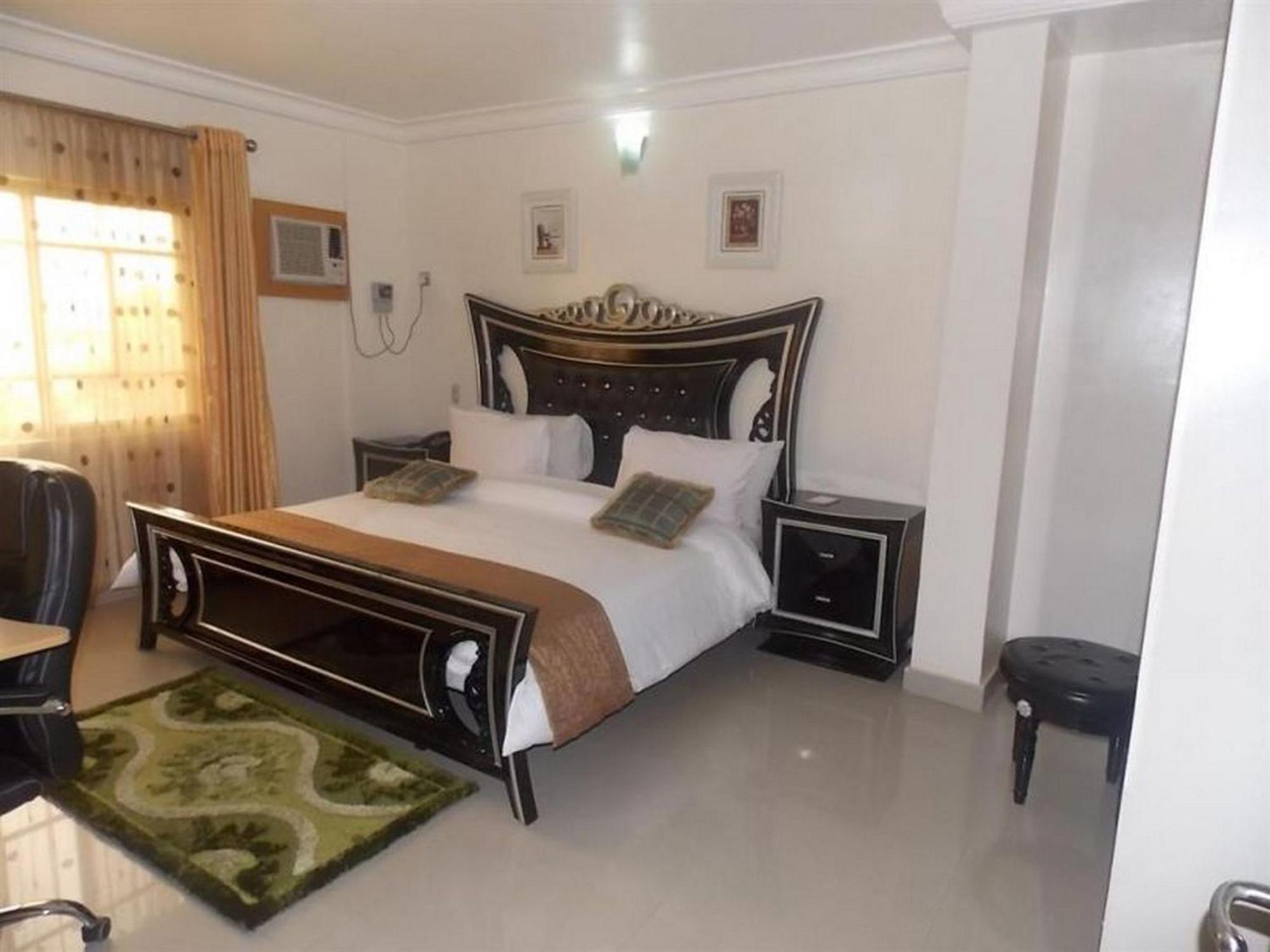 Room In Lodge - Ayalla Hotels And Suites Abuja Exterior photo